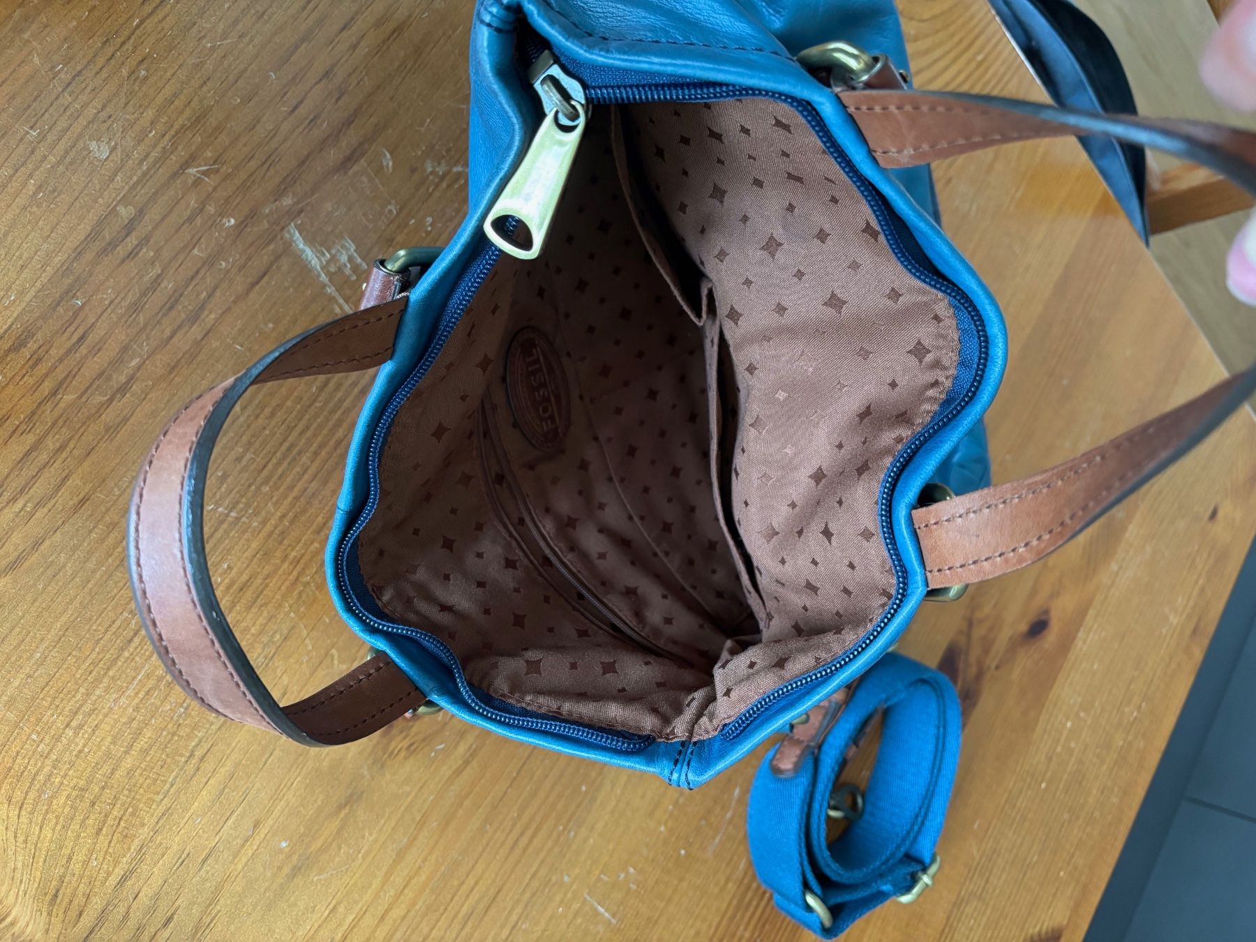 Fossil Borse da donna: Fossil Tasche Explorer Large Distressed Messenger Crossbody – Usato da Zürich venduto da Kstrauss1606 7