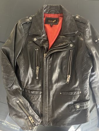 Schwarze Lederjacke, Grösse 36, Top Zustand für den Herbst!