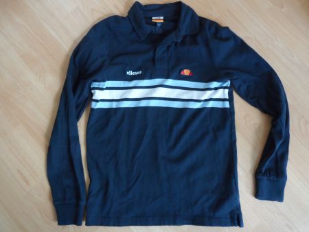 **** ellesse  Gr S ****