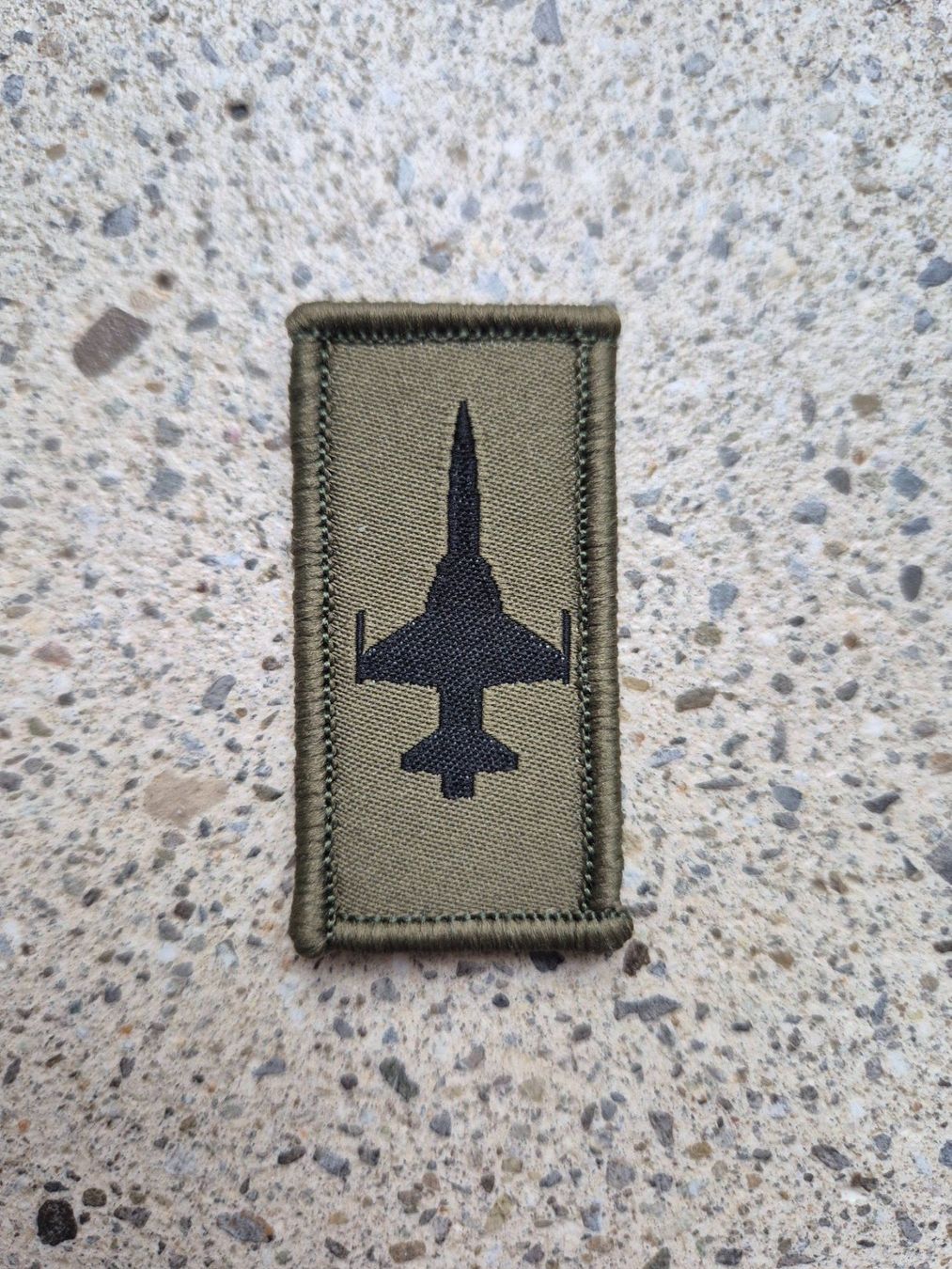 Schweizer Armee Placchette & Badge: Dienstzweigabzeichen Tiger mit klett  – Nuovo e nell'imballaggio originale da Riedholz venduto da fr_sIruP