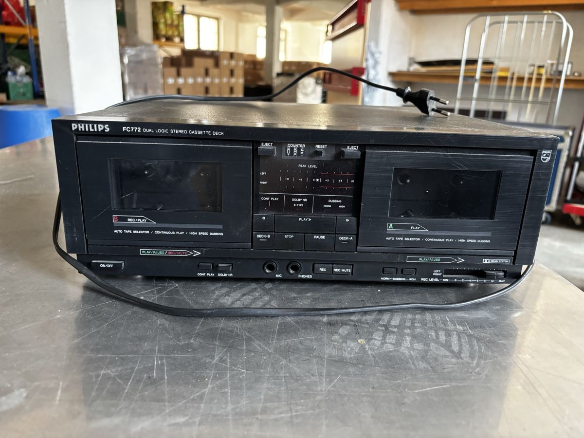Philips Registratori: PHILIPS FC772 DUAL LOGIC STEREO CASSETTE DECK – Usato da Bern venduto da jcmda