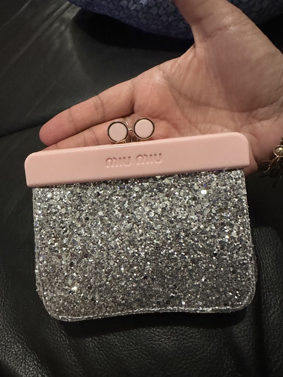 Miu Miu Portamonete: Original Miu Miu Portemonnaie – Nuovo (secondo la descrizione) da Biel-Bienne venduto da sandrito01 4