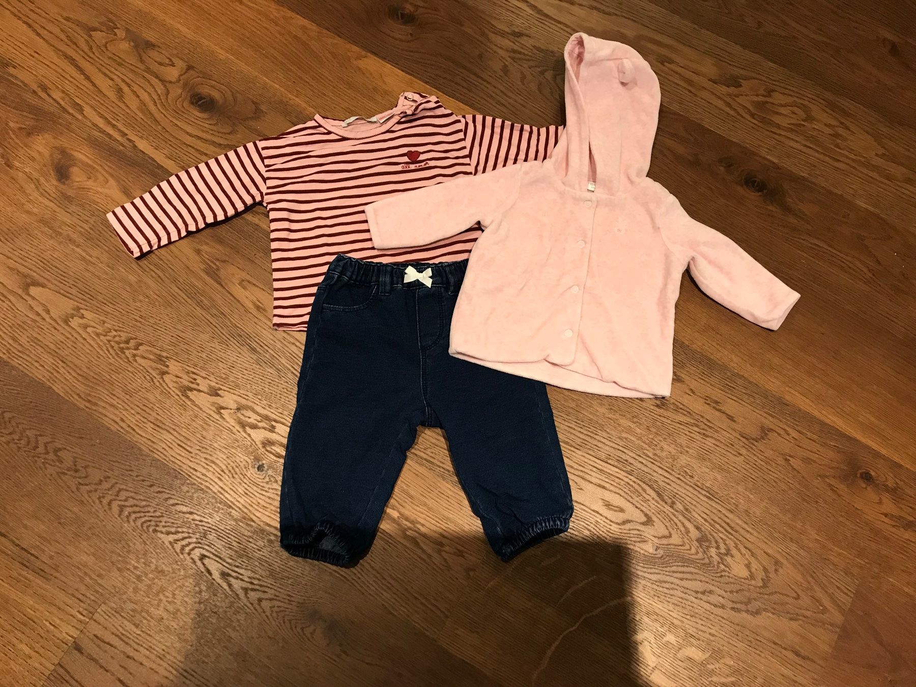 Lotti & Set di vestiti: Outfit Mädchen Grösse 68 – Nuovo (secondo la descrizione) da Wollerau venduto da Oriole83