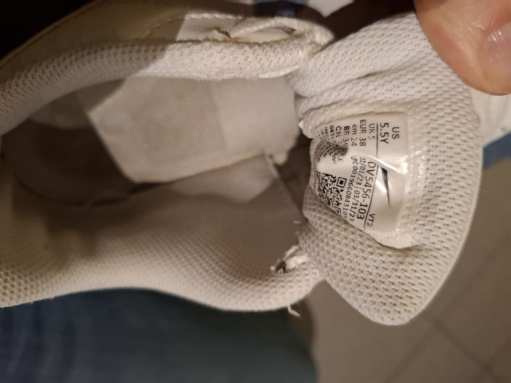 Nike Herrenschuhe: Nike Sneakers, Turnschuhe, Weiss Gr. 38 – Gebraucht aus Oftringen von januarloch 6