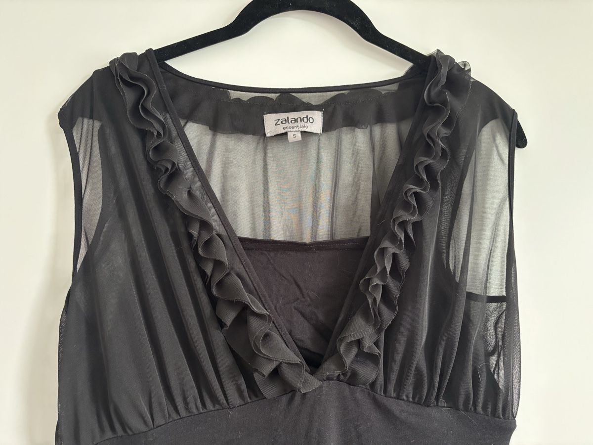 Zalando Vestiti: Chic Black Mesh Ruffle Dress Zalando Size S – Usato da Zürich venduto da cha_jz8q 2