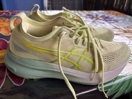 Asics 40.5 Gel Kayano 31