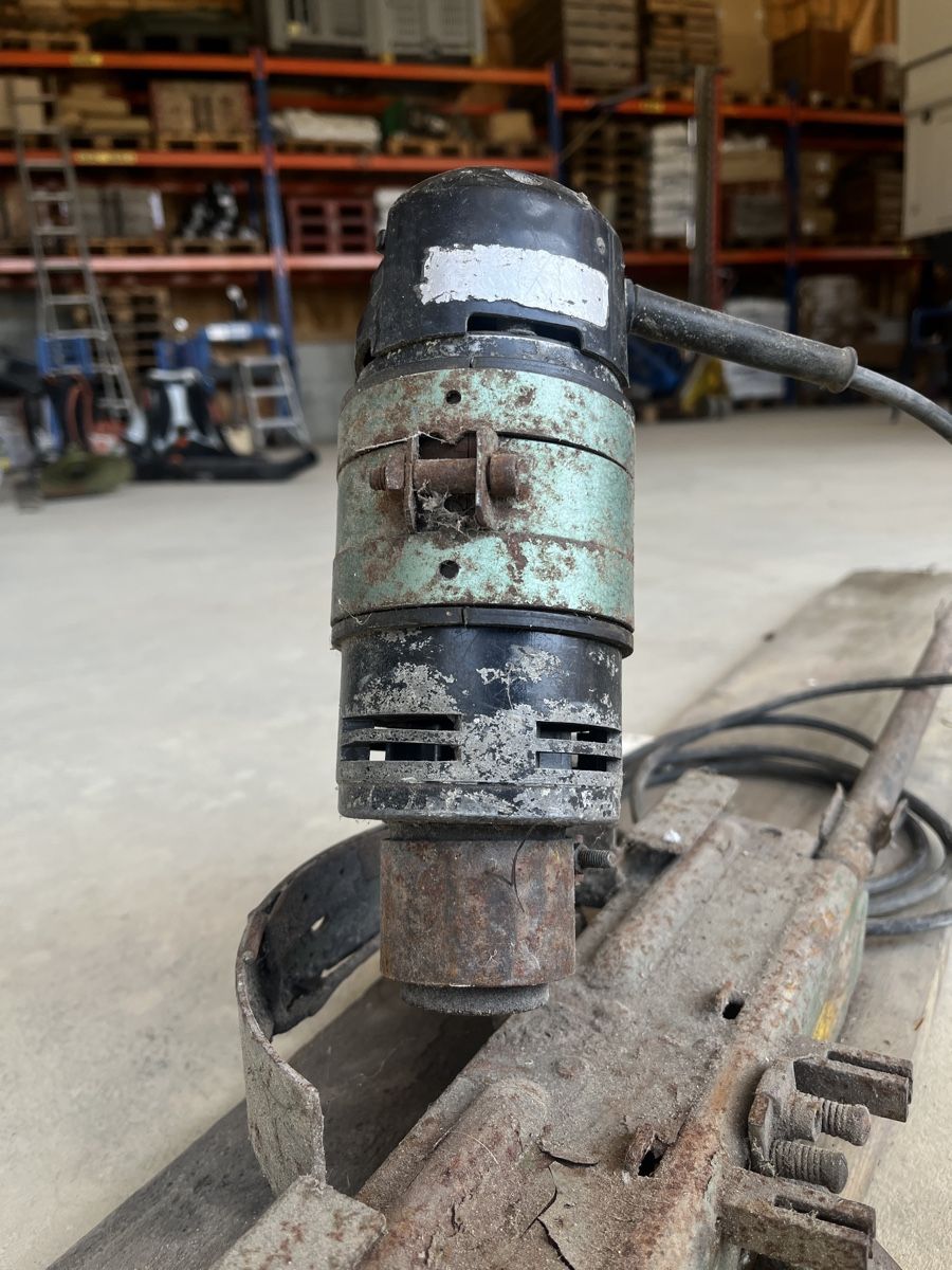 Aiguiseuses & polisseuses: Schleifmaschine Motormäher Messer – D'occasion à Hauenstein par MrNuttree 2