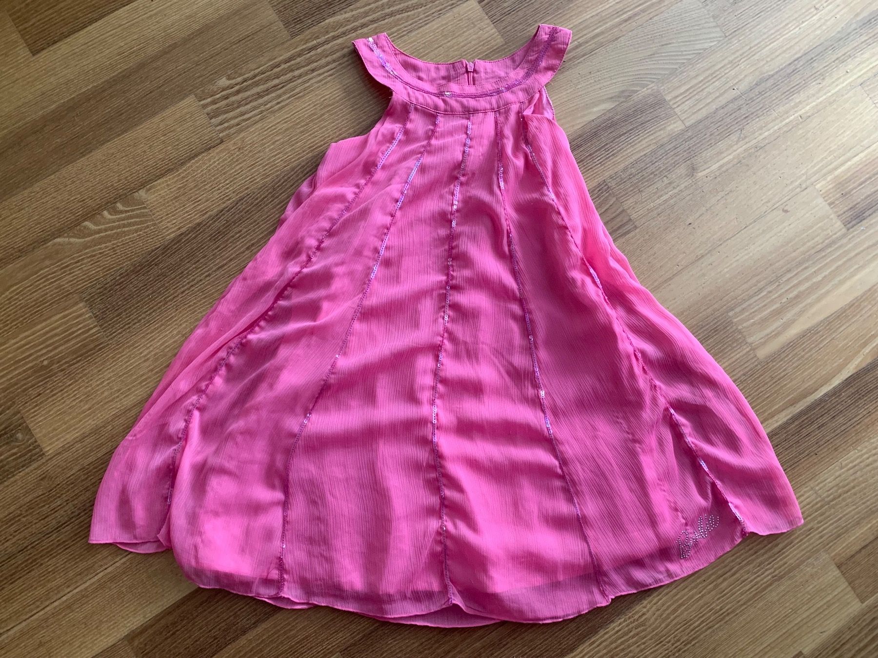 Vestiti & Gonne: Elegantes Mädchenkleid 128 in rosa – Usato da Ostermundigen venduto da des_t9vv 1