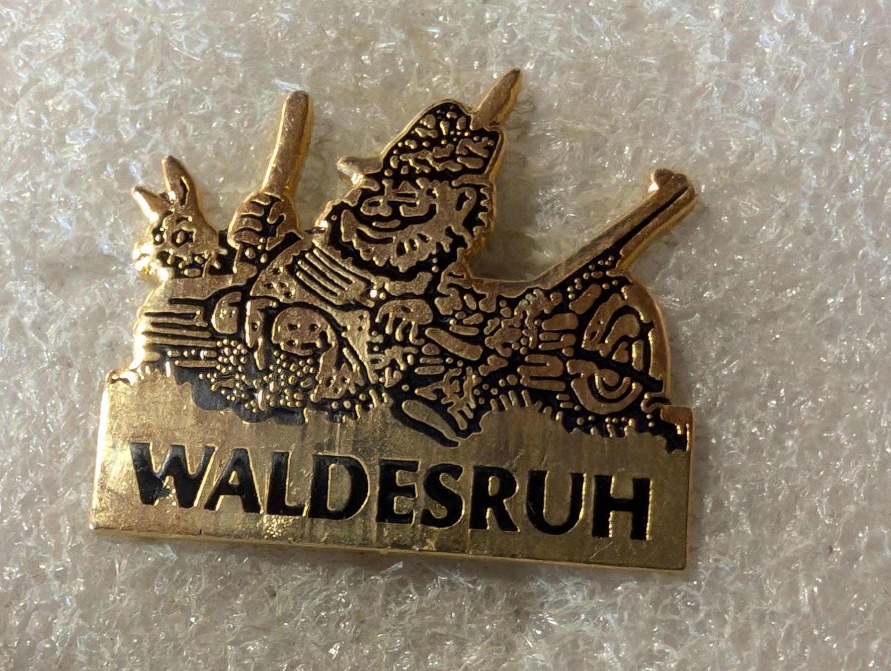 Placchette & Badge: Ansteckpin 158: Waldesruh – Usato da Oppligen venduto da Pin-Fall-Shop