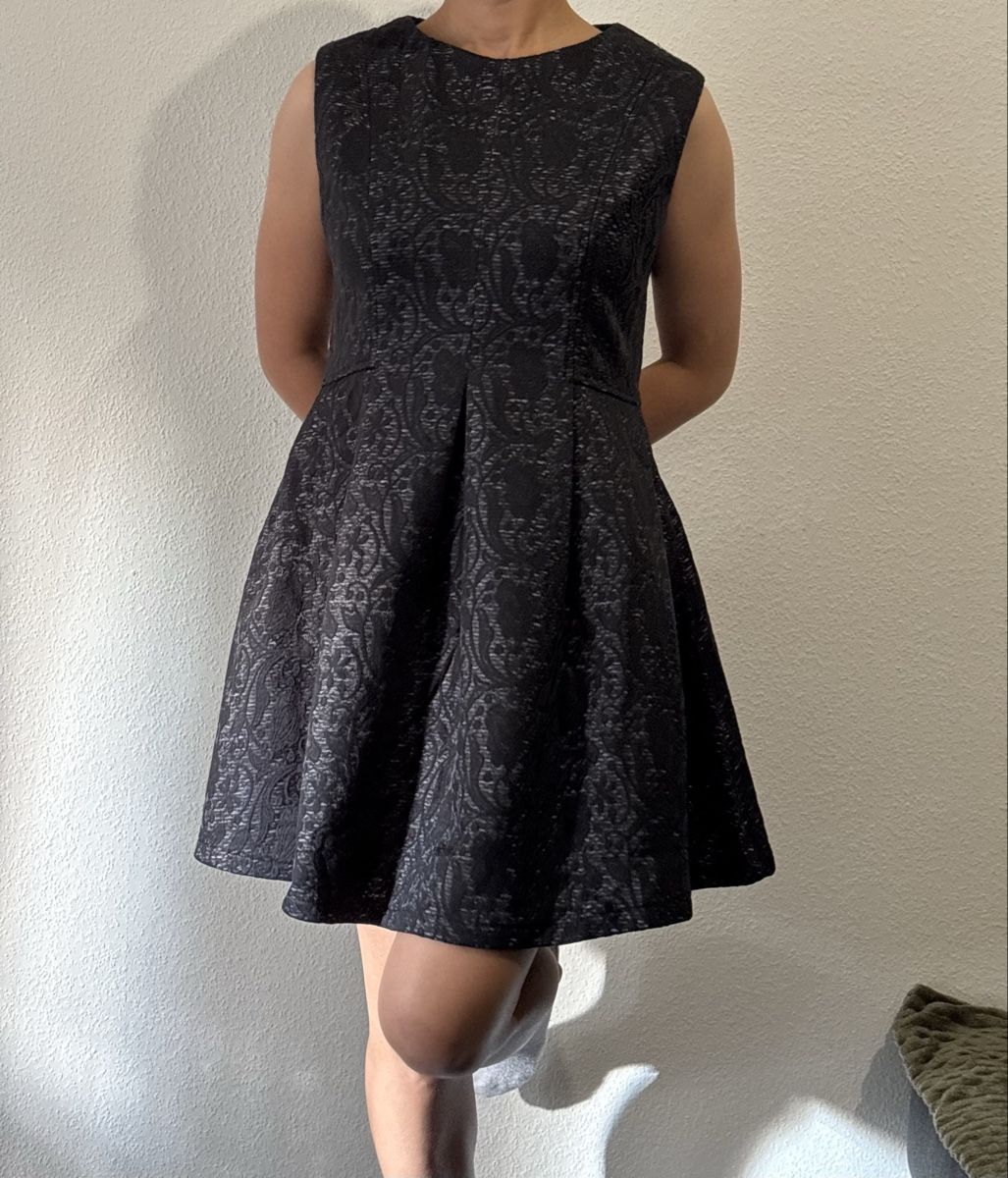 Robes: Dress – Neuf (Voir description) à Genève par Second_Hand_Ch 1