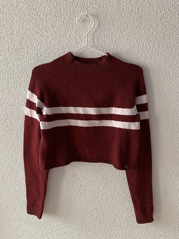 Pulls & Sweat-shirts: Hollister Pullover Rot Weiss – D'occasion à Wahlen b. Laufen par Jeanine_T