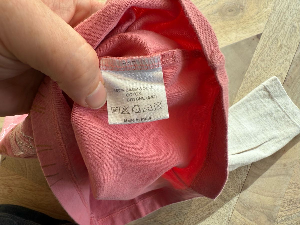 Maglioni & Felpe: Herziges Mädchen Langarm Shirt Gr. 98 – Usato da Eggenwil venduto da Lissi82 3