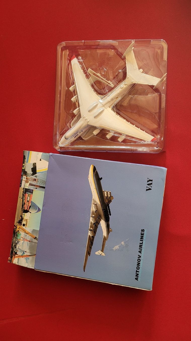 Modellbausätze & Standmodelle: Antonov AN-225 – Neu und originalverpackt aus Boltigen von Bubusbacher