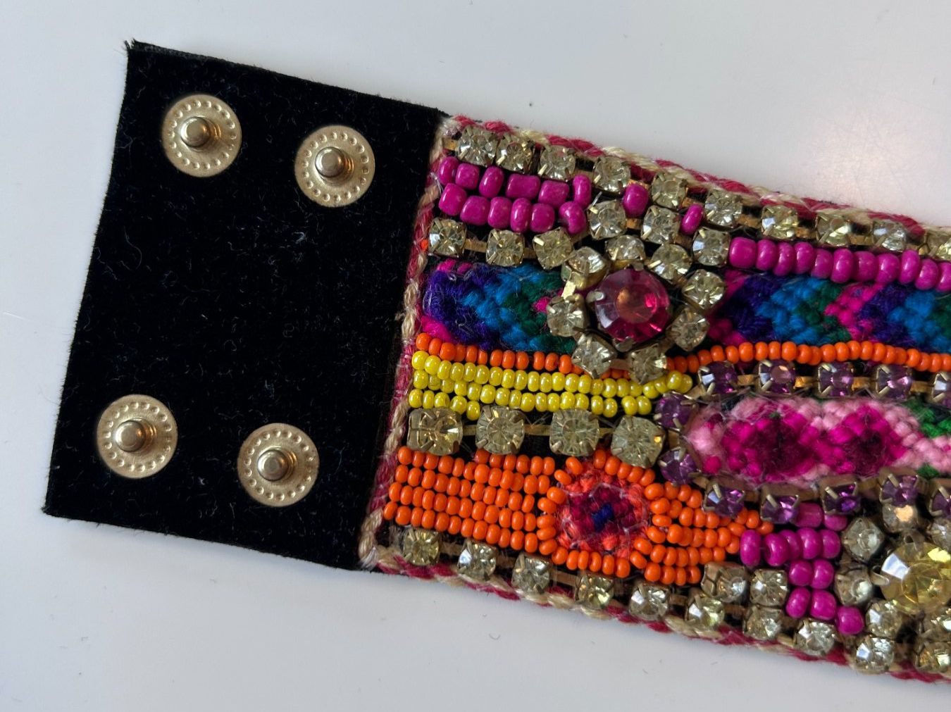 Mango Bracciali & Braccialetti: Armband mit Stickereien – Usato da St. Gallen venduto da look-twice 1