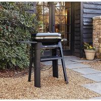 Barbecue grill WEBER noir avec pieds et protection extérieur