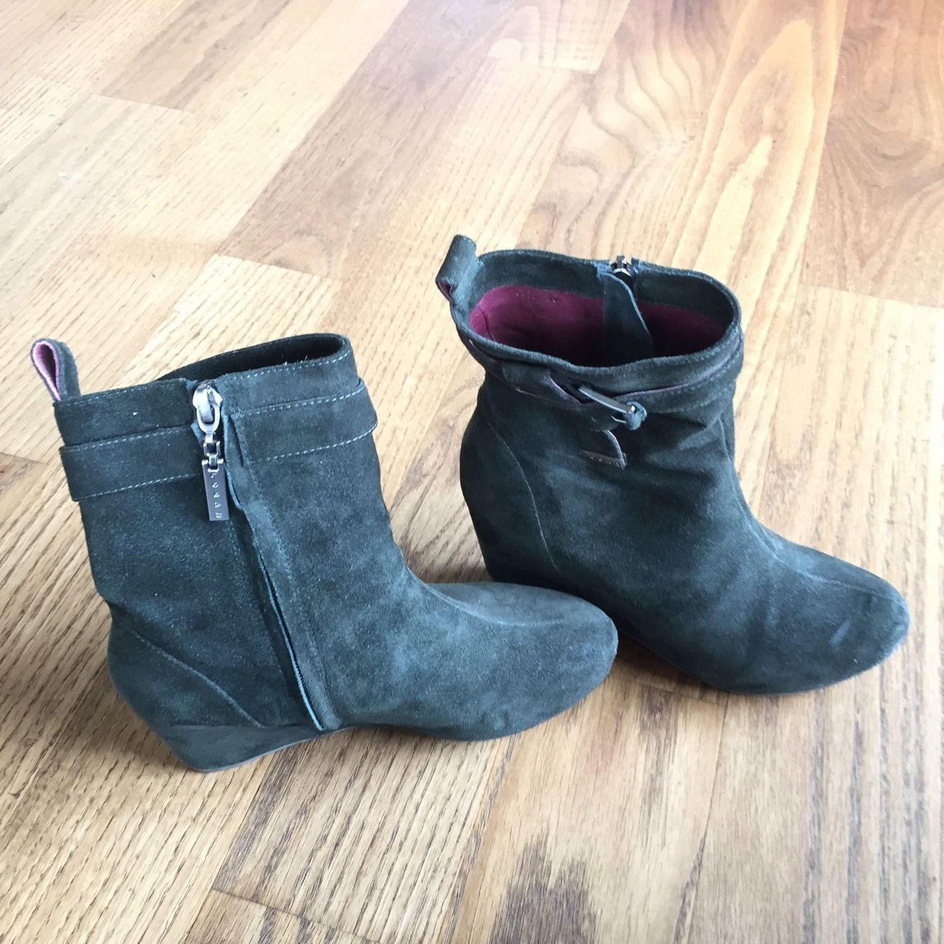 Scarpe da donna: grüne Stiefelette Logan 35 – Usato da Rossrüti venduto da Piccola7 1