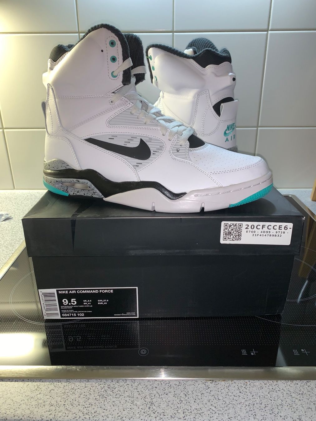 Nike Scarpe da uomo: Nike Air Command Force Hyper Jade Neu!! EU 43 – Usato da Tuggen venduto da Kawest0 4
