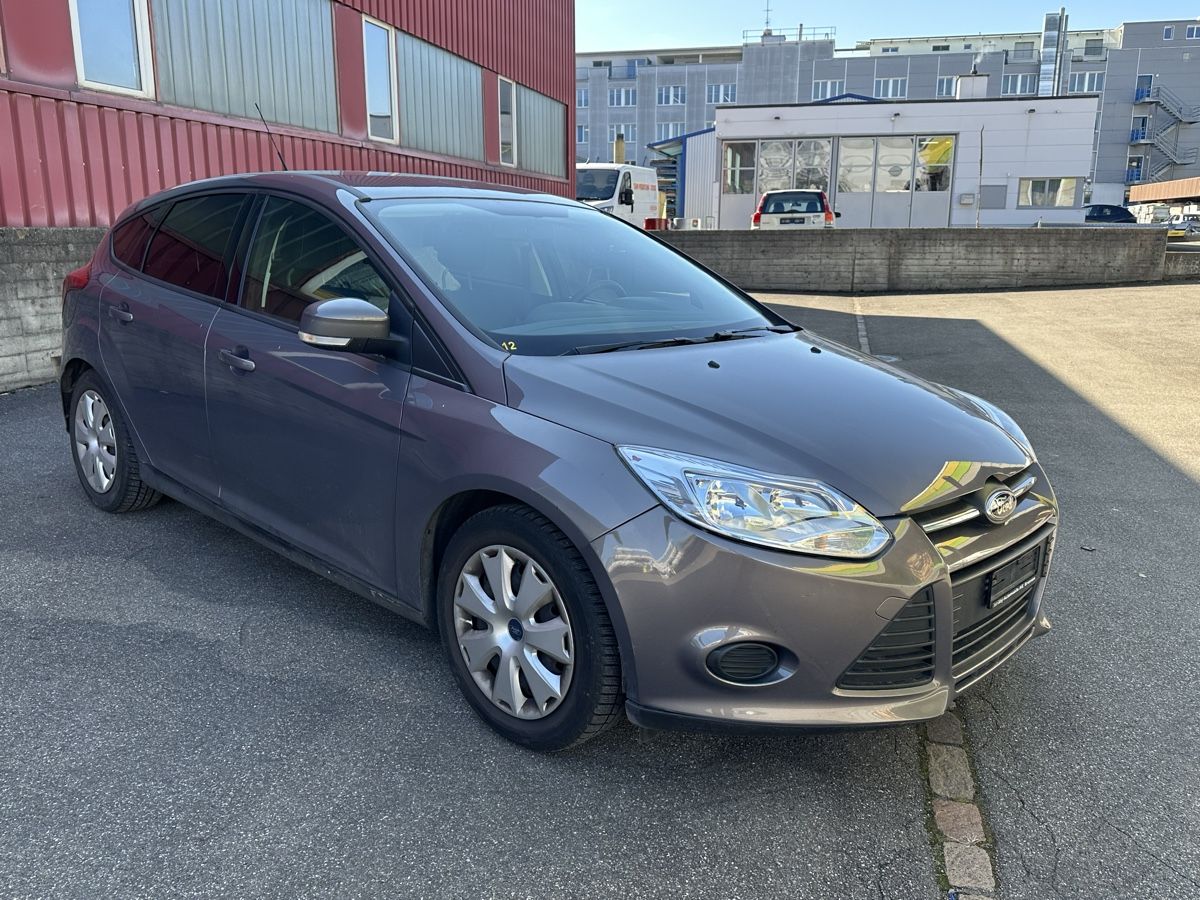 Ford Automobili: Ford Focus – Usato da Oetwil am See venduto da CarParts 1