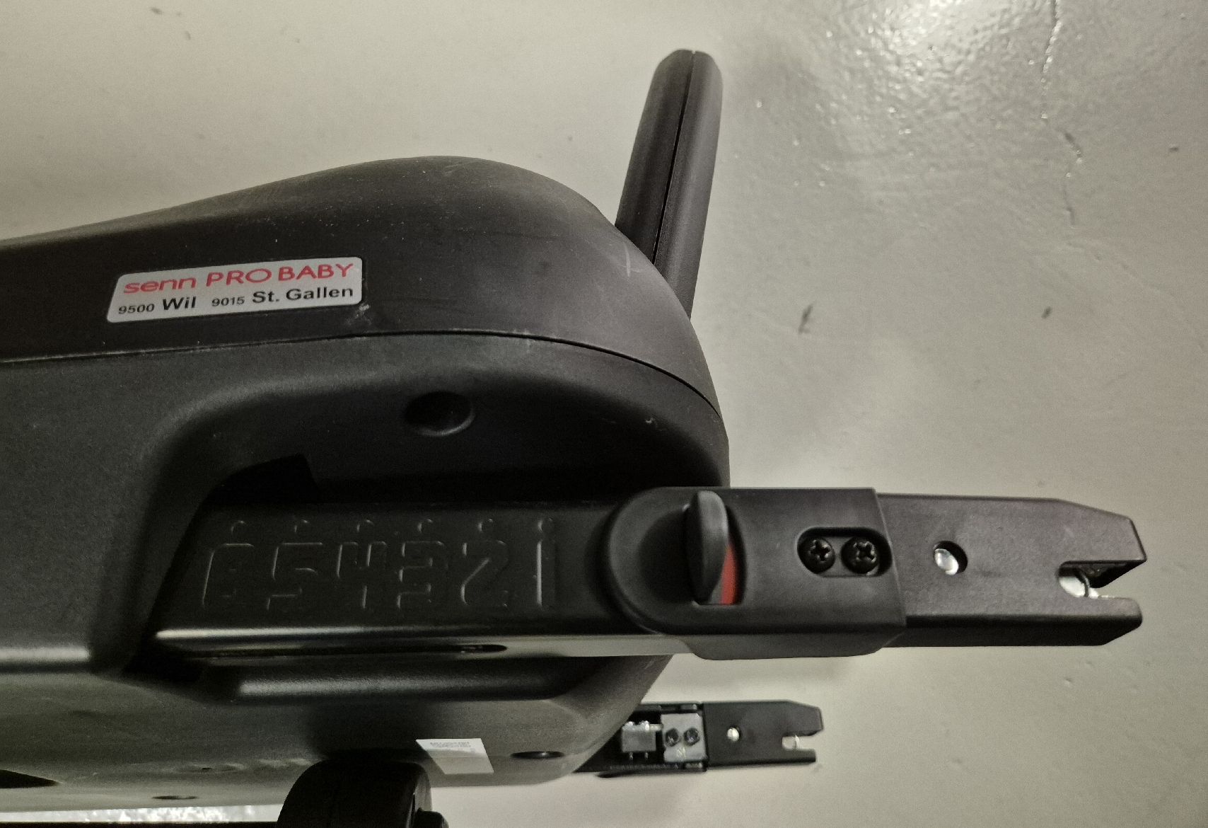 Seggiolini per auto: Babyschale + Isofix-Basisstation–Neuwertig – Nuovo (secondo la descrizione) da Wettingen venduto da mcu_67 3