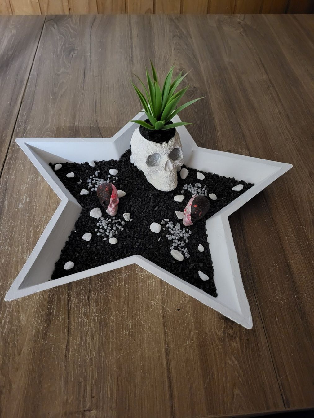 Tutte le decorazioni: Deckoschale mit Totenköpfen – Usato da Rupperswil venduto da speedilee 2