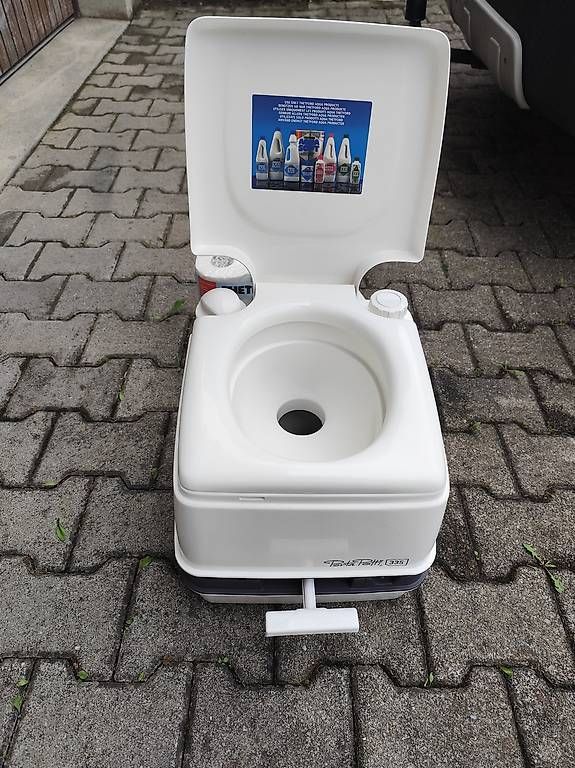 WC: Camping Toilette – Neu und originalverpackt aus Halden von Tech24