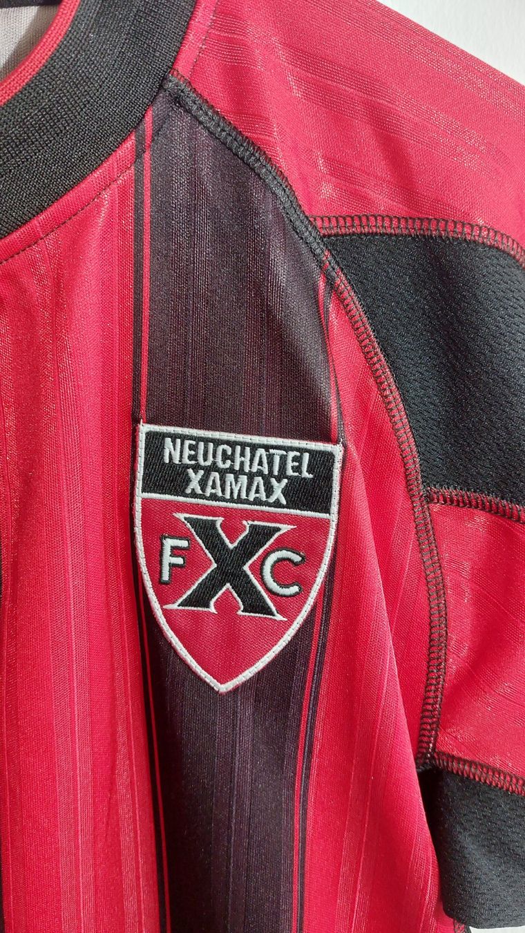 Xamax Canottiere & Pantaloni: Neuchatel Xamax Trikot 2003/04 Gr. M – Usato da Hedingen venduto da Turicun25 2