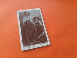 SCHWIIZER MAA DAZUMAL - PERE et FILS JARDINIER - FLEURIER