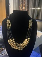 Elegante Vintage Halskette mit Knochen- und Holzperlen
