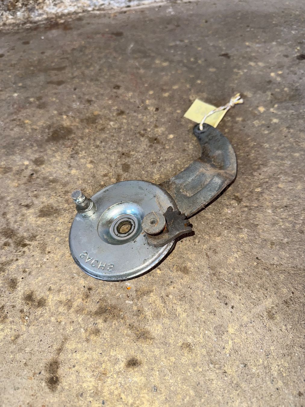 Sachs Parti ricambio per ciclomotori: Sachs Mofa Rücktritt Bremsankerplatte – Usato da Fahrni b. Thun venduto da berger_tuning34 2