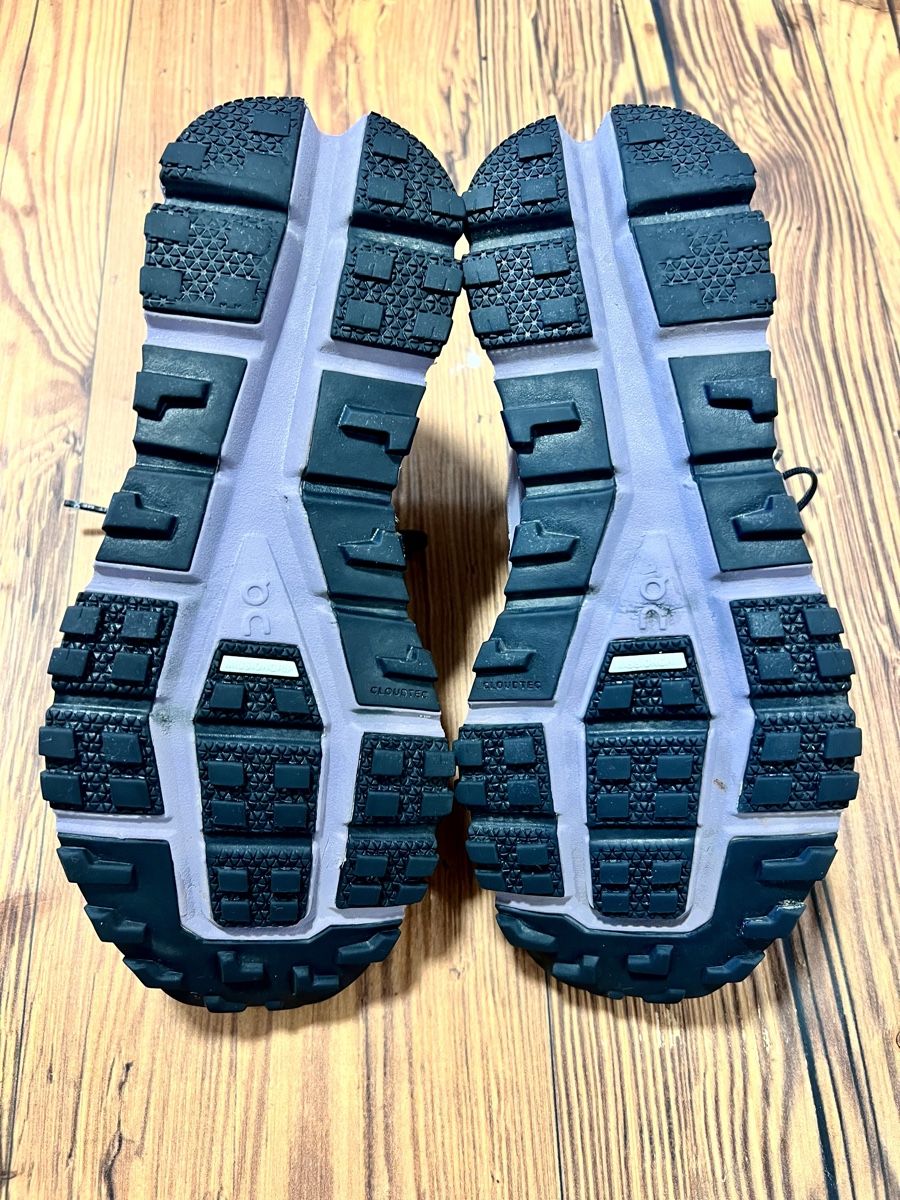On Scarpe da donna: On Cloud Laufschuhe, violett, Gr. 37 Top! – Usato da Scuol venduto da ricos81 5