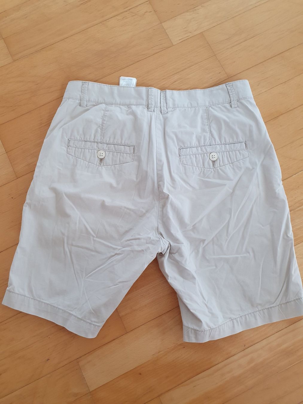 H&M Pantaloni: H&M Damen Sommer-Shorts, Beige – Usato da Kloten venduto da Hektor44 1