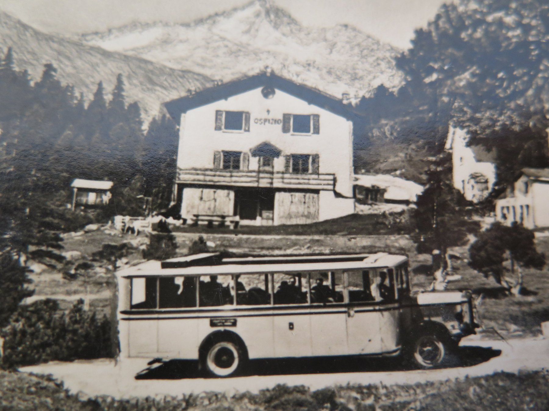 Cartoline postali: ACQUACALDA - OSPIZIO - POSTAUTO SAURER - SCHNAUZENPOSTAUTO – Usato da Wittenbach venduto da lipasal 1