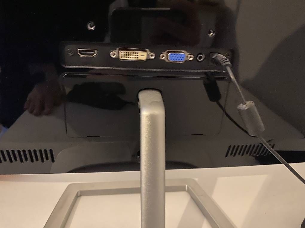 Monitore: PC Bildschirm Philips 27Zoll  – Gebraucht aus Luzern von ann_t6wf 2