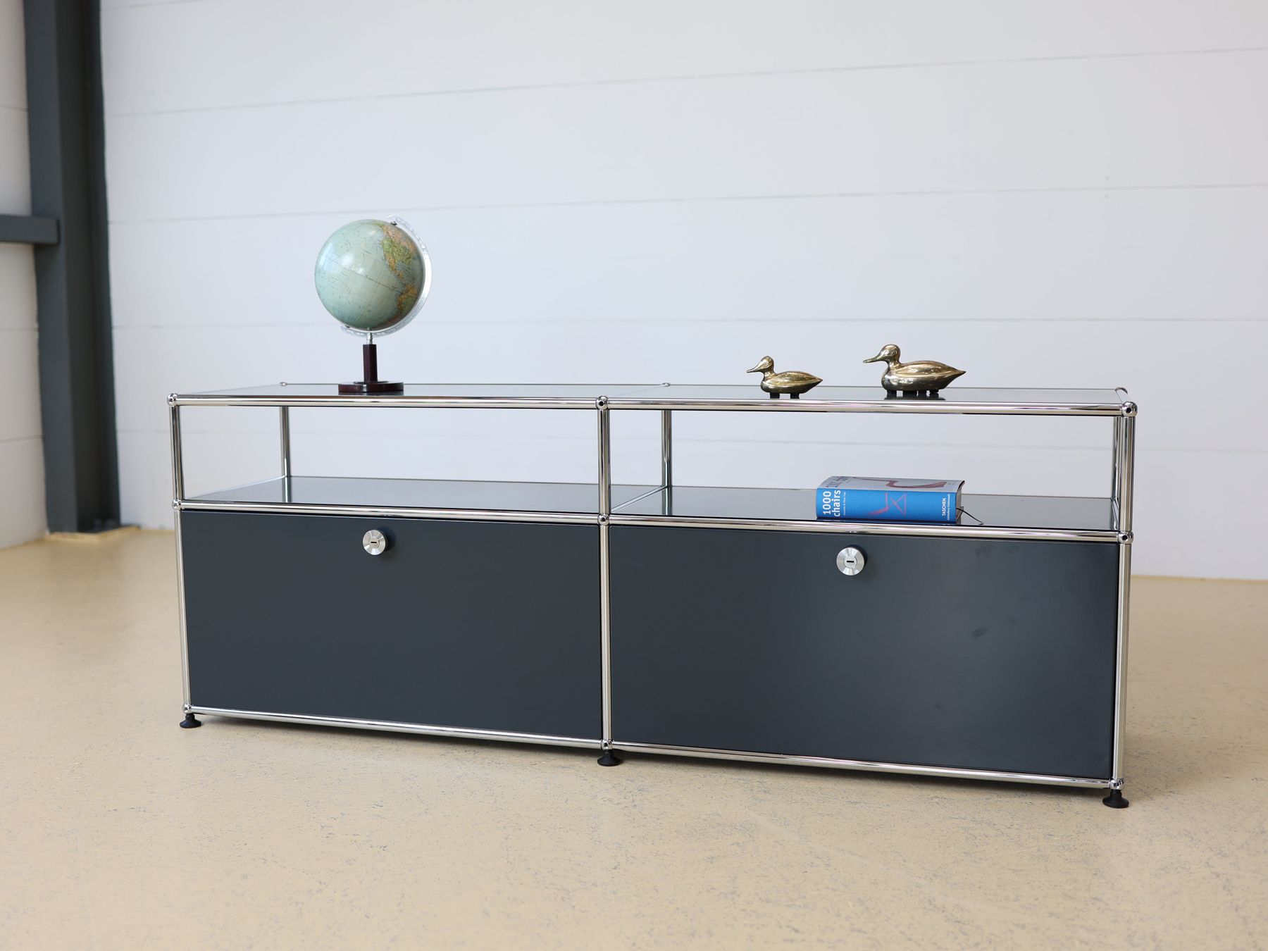 USM Kommoden: USM Haller Möbel 2x2 | Anthrazitgrau | Neuwertig – Gebraucht aus Meinisberg von atelier_TILIJA 3