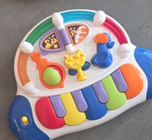 Kinder Spielzeug - Klavier, Gitarre und Buch