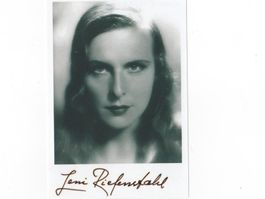 Autogrammfoto von Filmregisseurin Leni Riefenstahl D, †