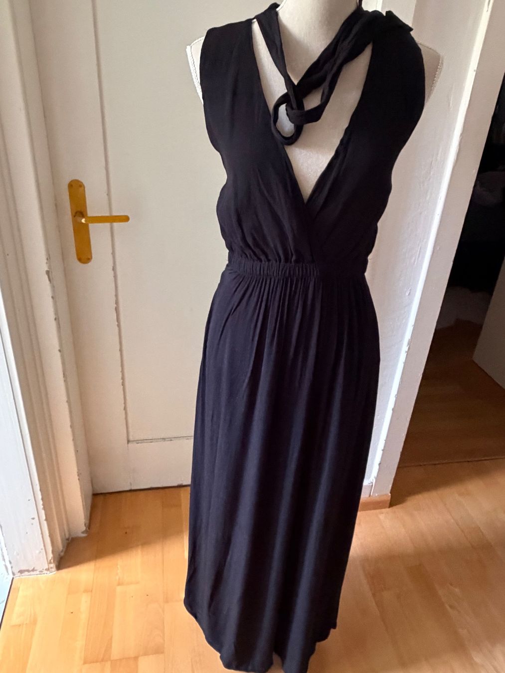 Kleider: Schönes Maxikleid von Minimum – Gebraucht aus Schaffhausen von _queen_c 2