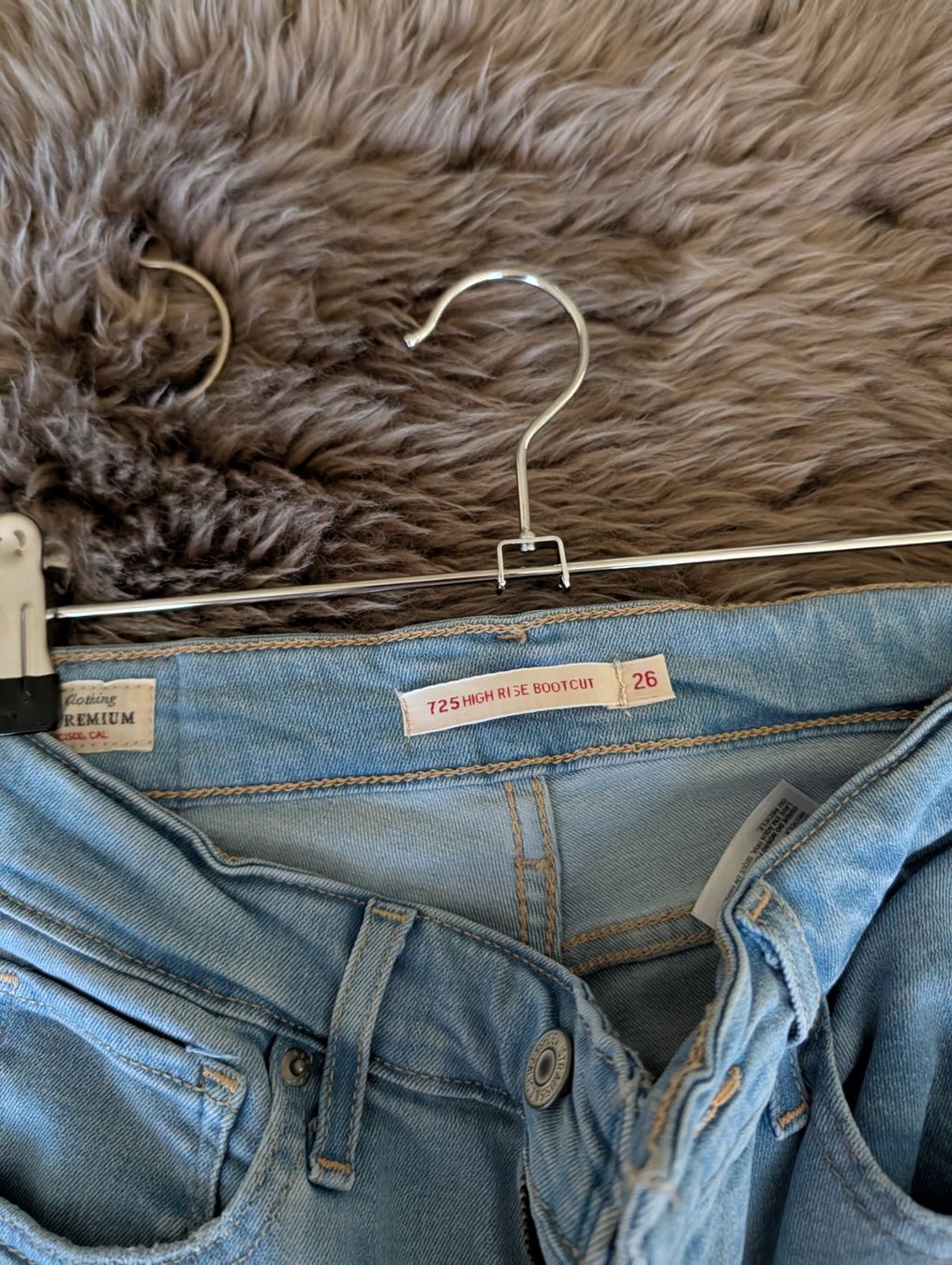 Levi's Jeans: Levis 725 Bootcut hellblau W26 L30 – Gebraucht aus Appenzell von Pontigui2007 3