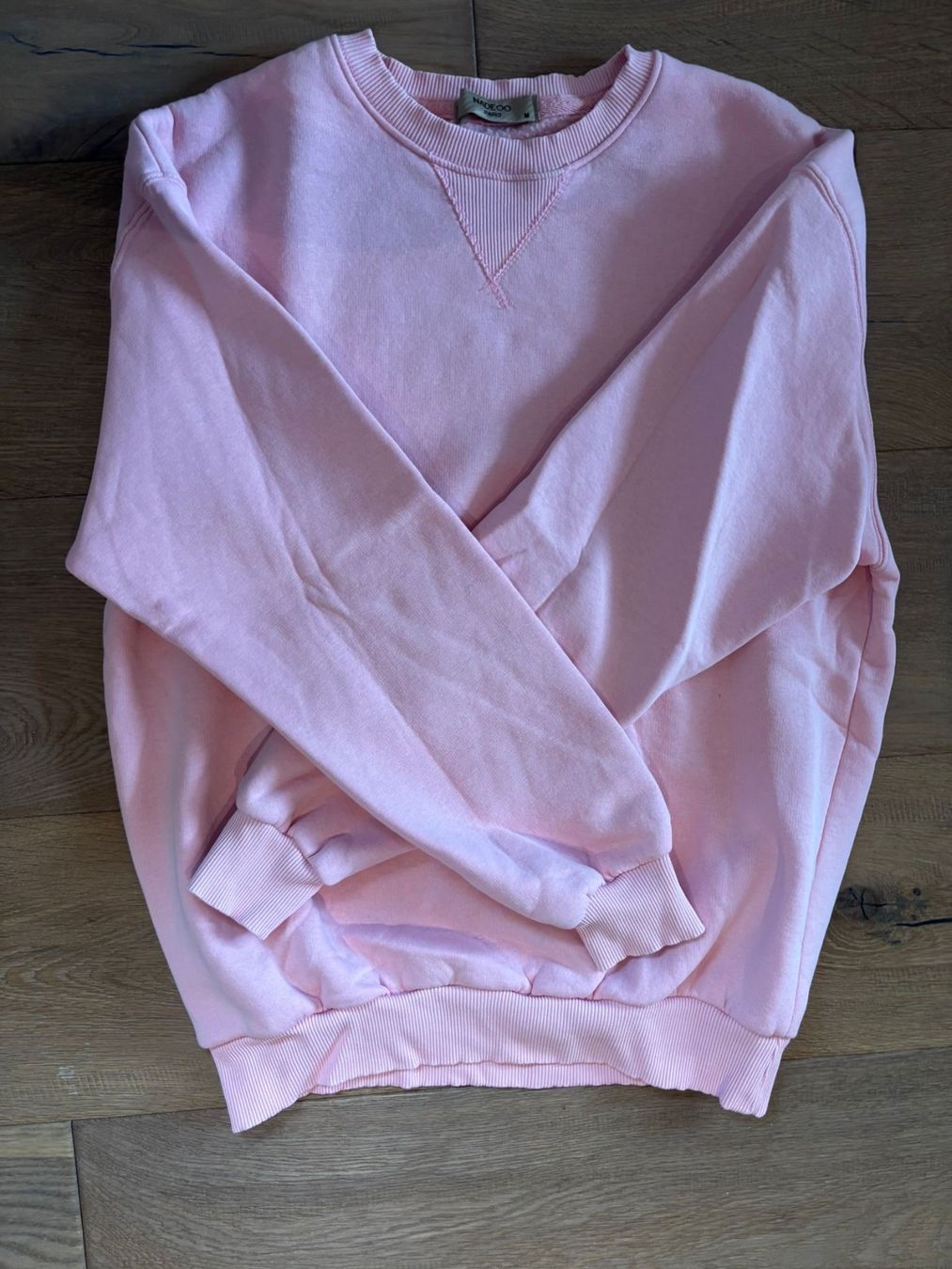 Pullover & Sweatshirts: Pull Nadeo rose imprimé dos taille M – Gebraucht aus Matran von BeMaLe