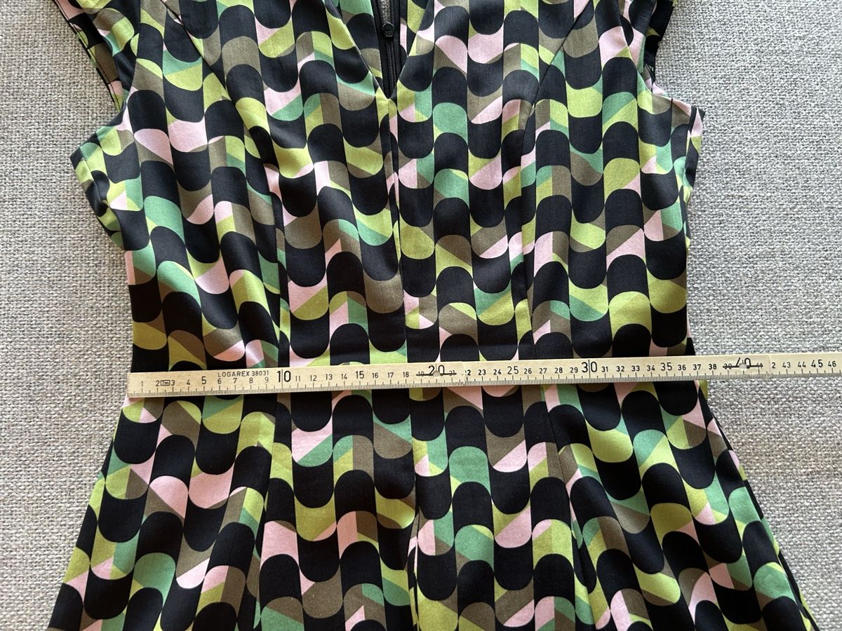 Fox Robes: Kleid Grüntöne FOX’S, Gr. 36 – D'occasion à Reinach BL par meinstil 5
