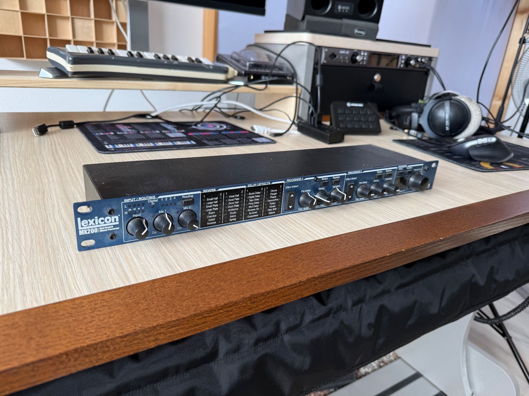 Lexicon Console di mixaggio: Lexicon MX200 Dual Reverb Processor – Usato da Trimbach venduto da Patrick862