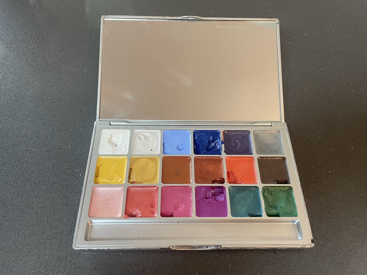Make-up: Kryolan Palette – Usato da Müllheim-Dorf venduto da Wilernaescht 1