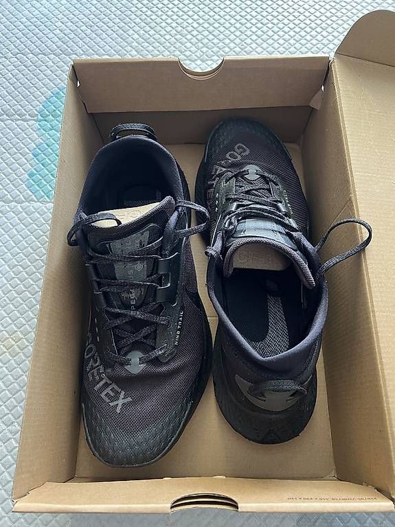 Scarpe da uomo: Nike Pegasus Trail 3 GTX,Grösse 43-44; – Usato da Männedorf venduto da mih_dv9h