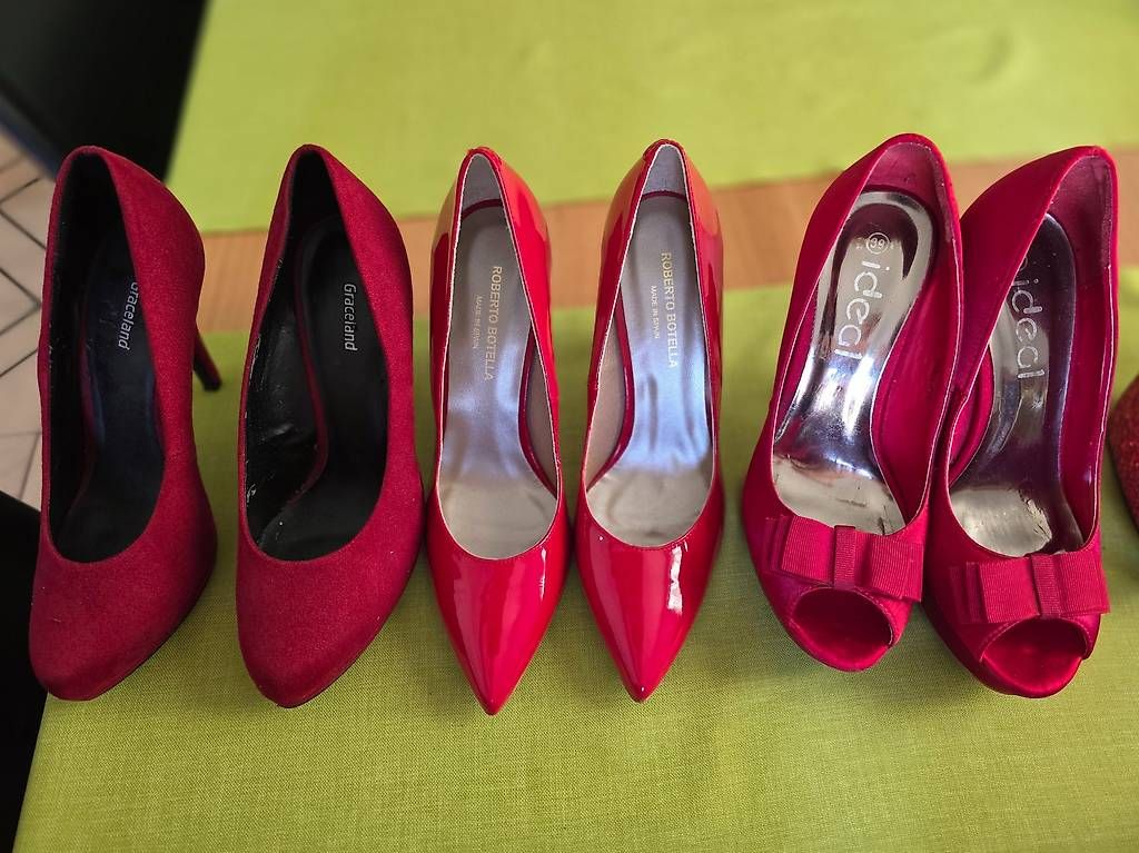 Scarpe da donna: High Heels Grösse 39 - 9 Stück – Usato da Bern venduto da Sardou 1