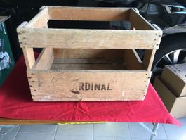 Ancien cageot CARDINAL