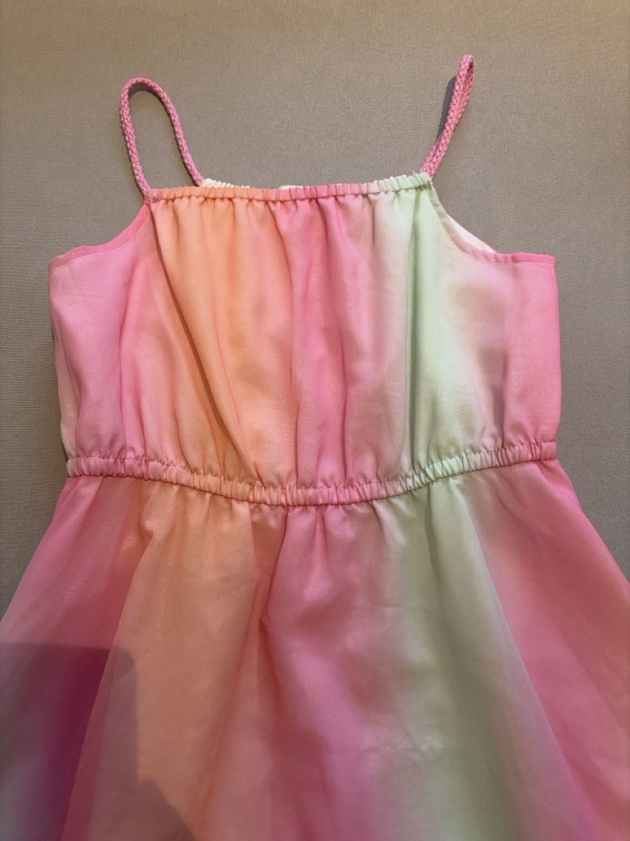 H&M Robes et jupes: Wunderschönes Kleid 116 – D'occasion à Galgenen par Hawaii021 1