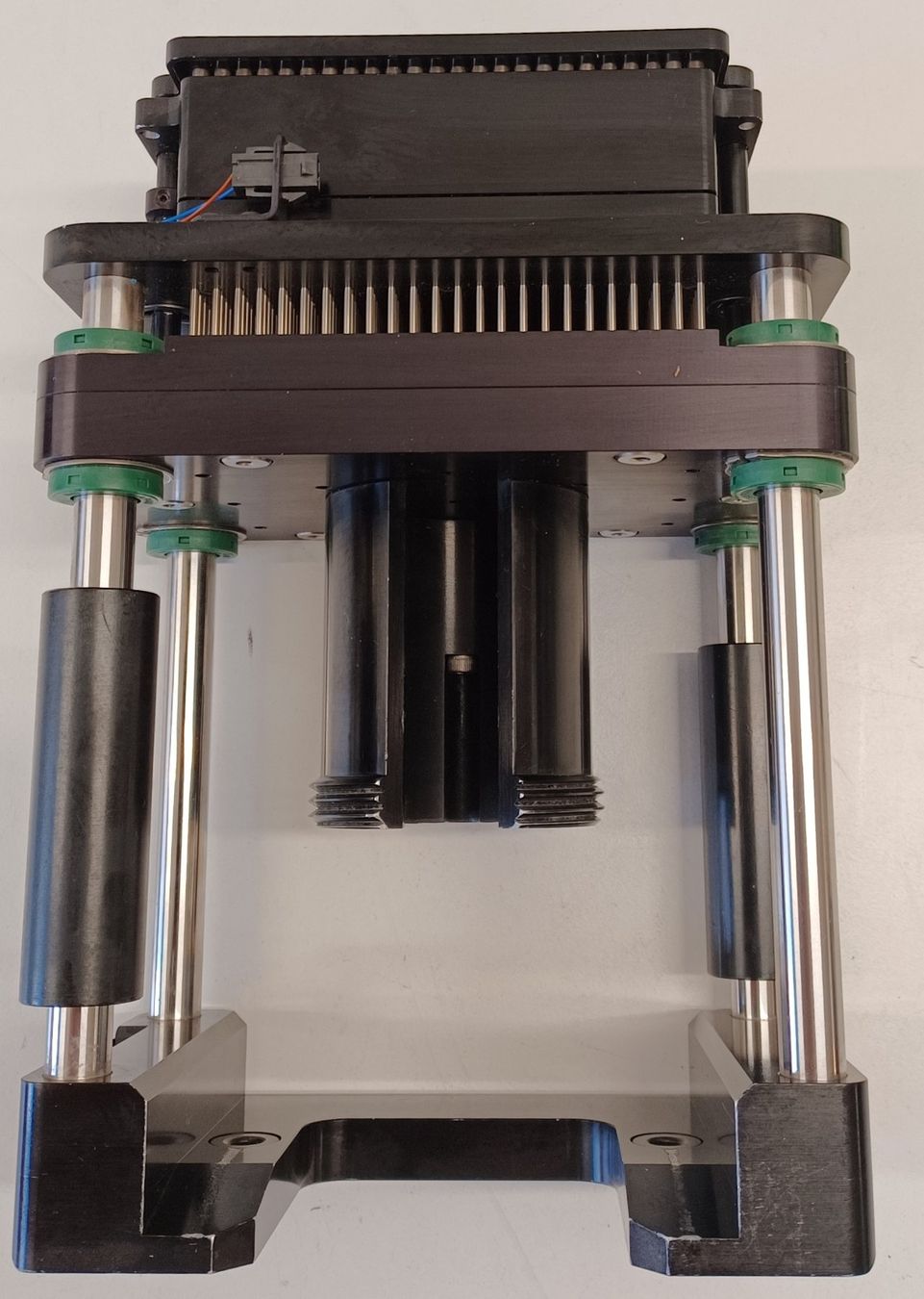 Accessori da laboratorio: Molecular Devices FLIPR tetra 384 pipetting head – Usato da Niederdorf venduto da LeptonAG_Labor 4