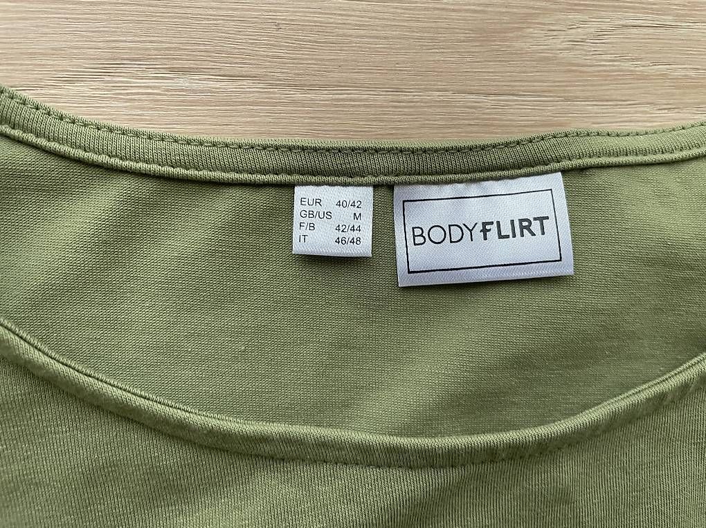 T-shirt: Shirt 3/4 Ärmel Gr. M – Usato da Zürich venduto da nop4 2