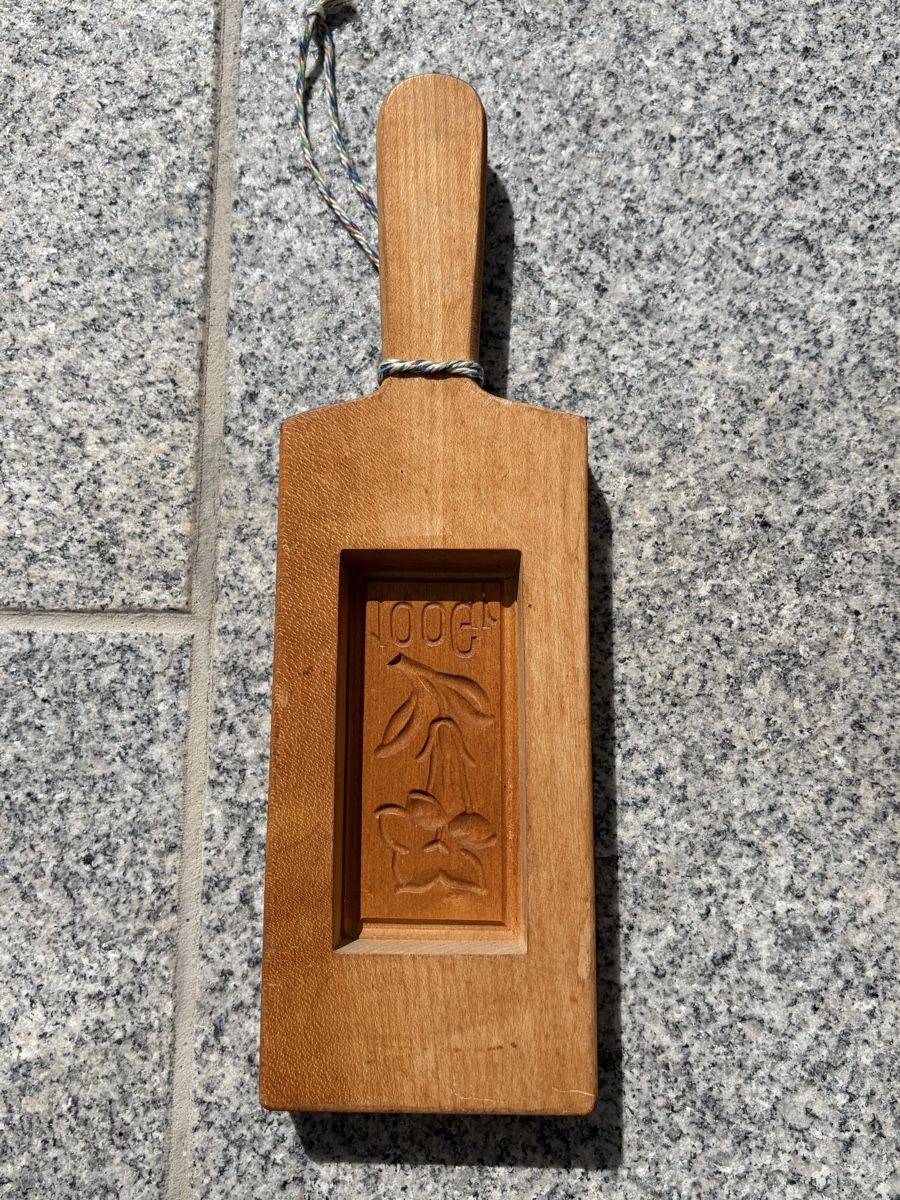 Appareils de cuisine: Butterform aus Holz – D'occasion à Rotkreuz par Once0
