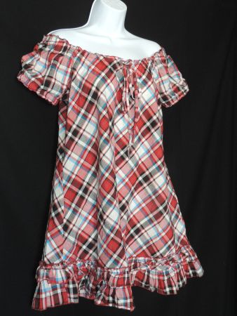 robe à carreaux rouge et bleue